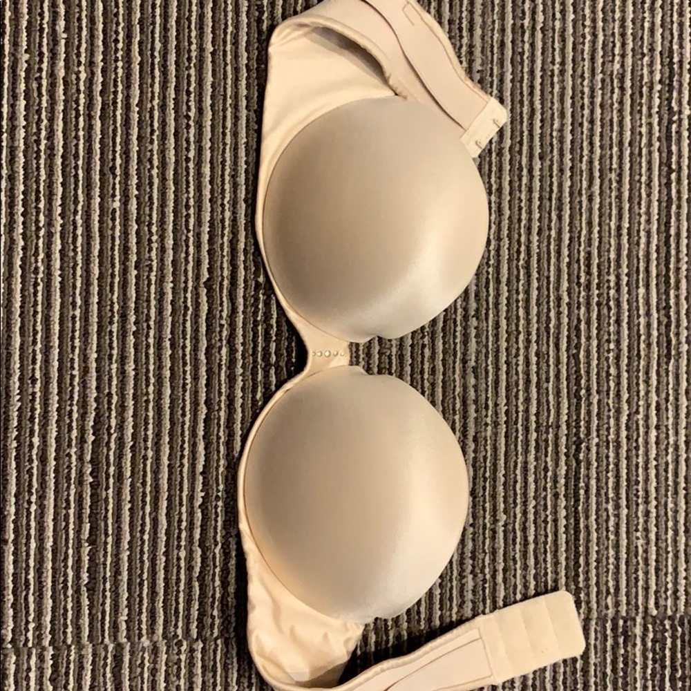 34A push-up strapless bra (not sure on brand)